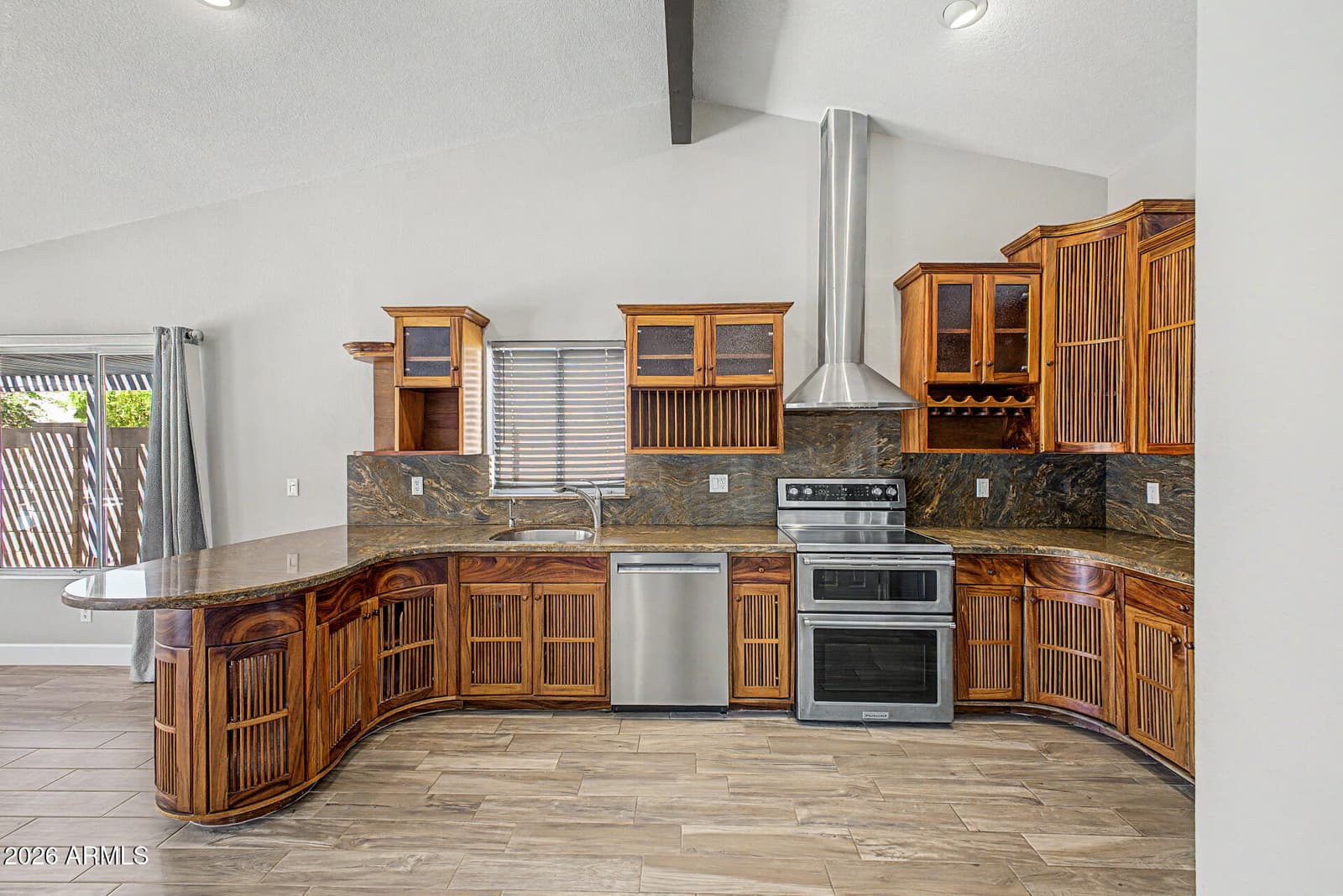 9139 W Paradise Lane, Peoria, AZ 85382 — photo 3 of 29