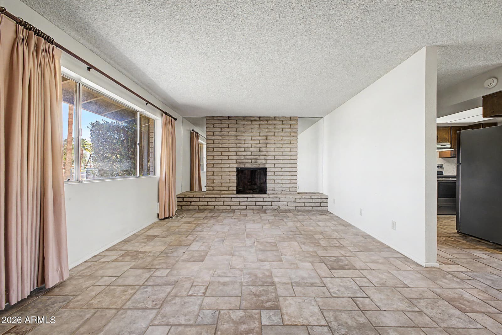 407 E 8th Street, Mesa, AZ 85203 — photo 11 of 44