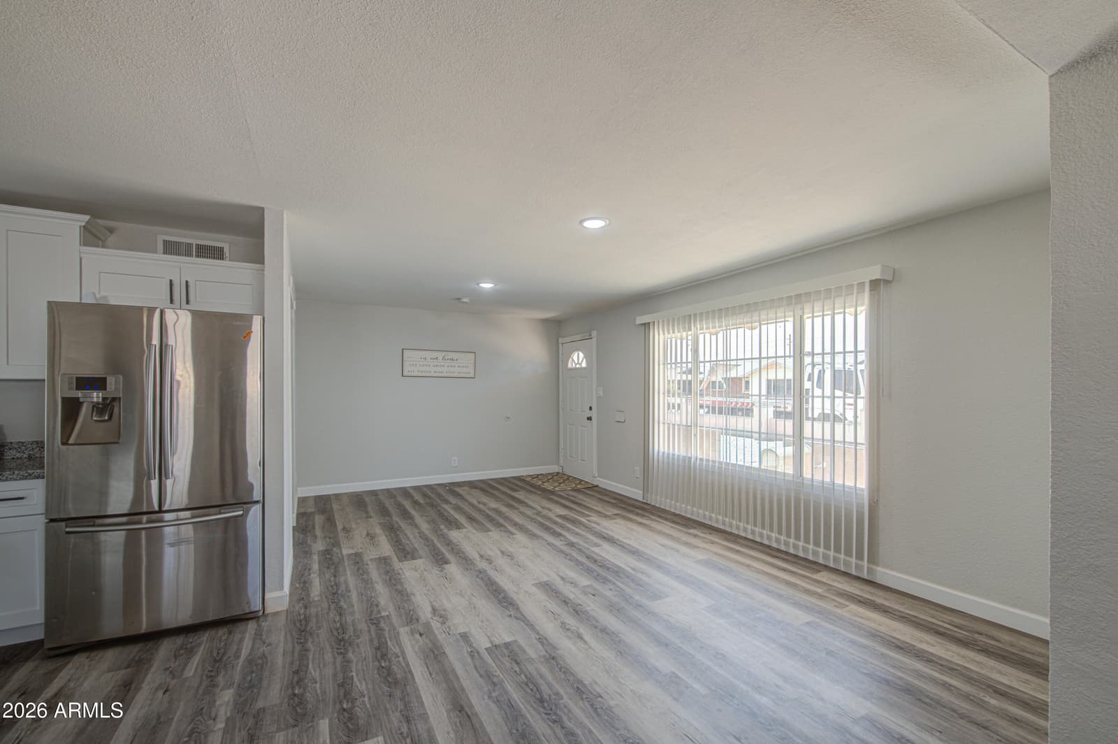 6853 N 36th Drive, Phoenix, AZ 85019 — photo 8 of 44