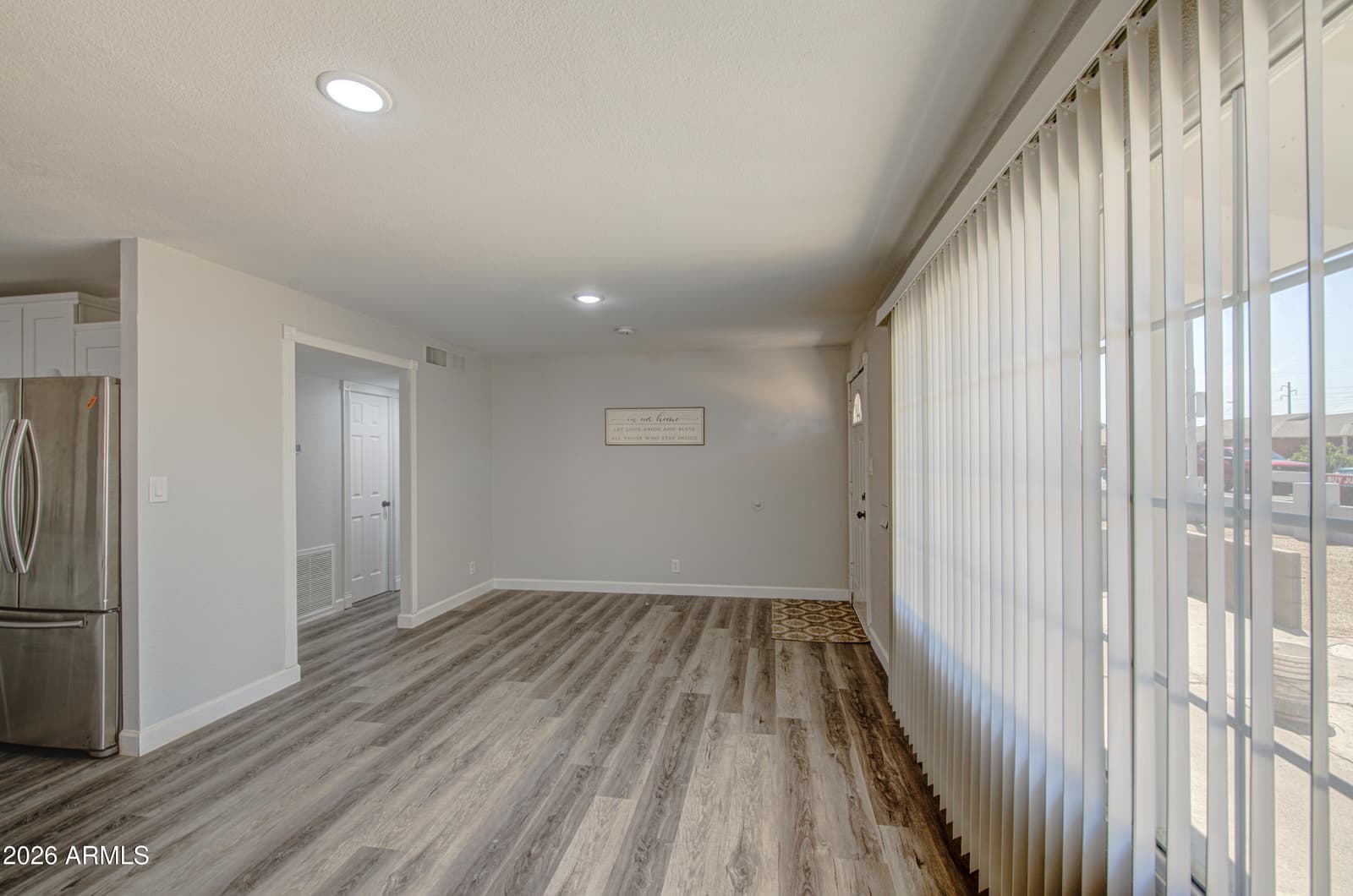 6853 N 36th Drive, Phoenix, AZ 85019 — photo 9 of 44