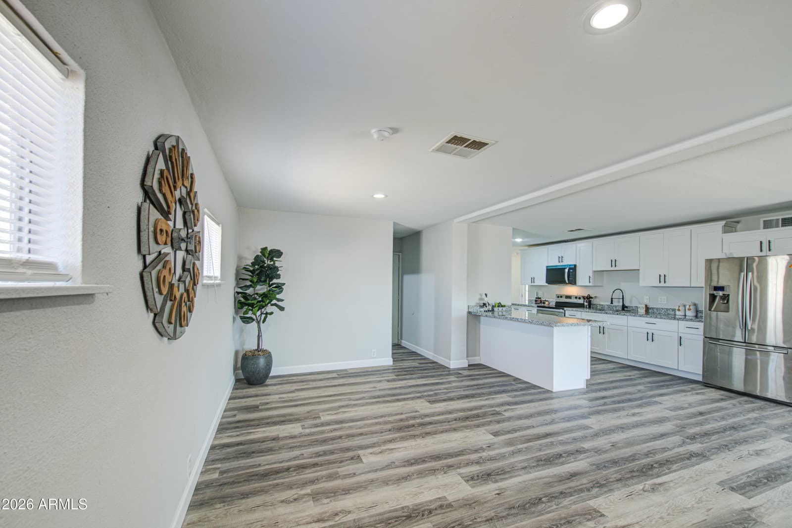 6853 N 36th Drive, Phoenix, AZ 85019 — photo 18 of 44