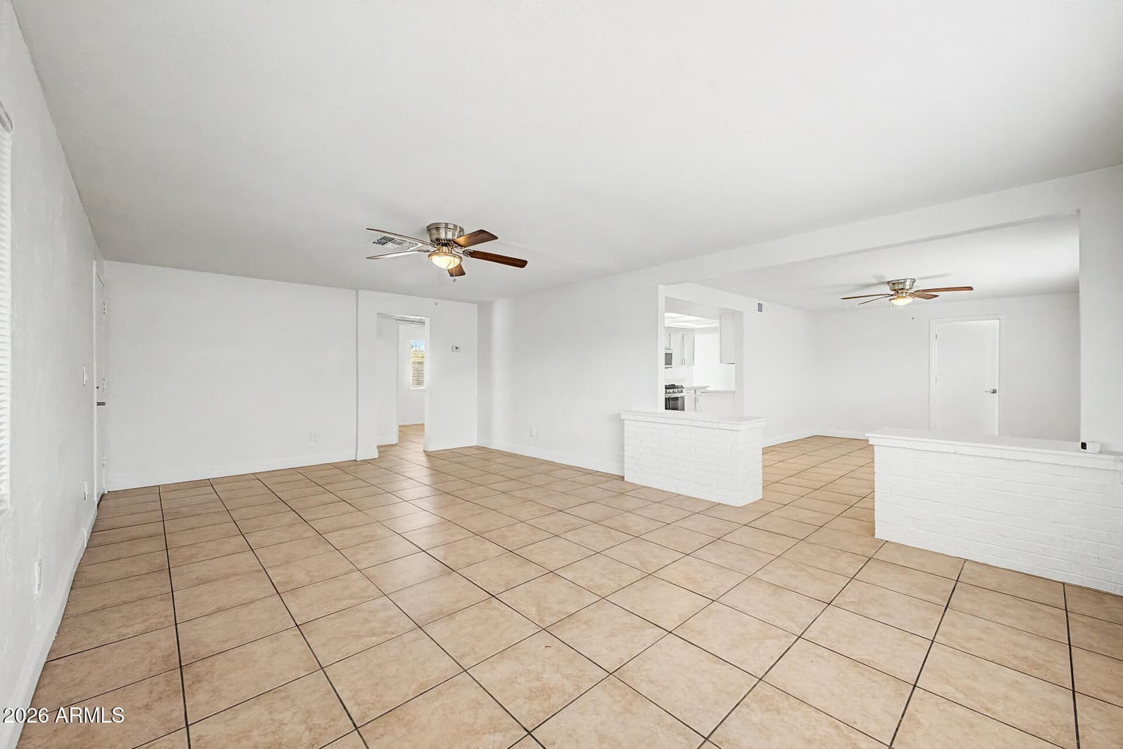 1621 N 37th Drive, Phoenix, AZ 85009 — photo 15 of 32