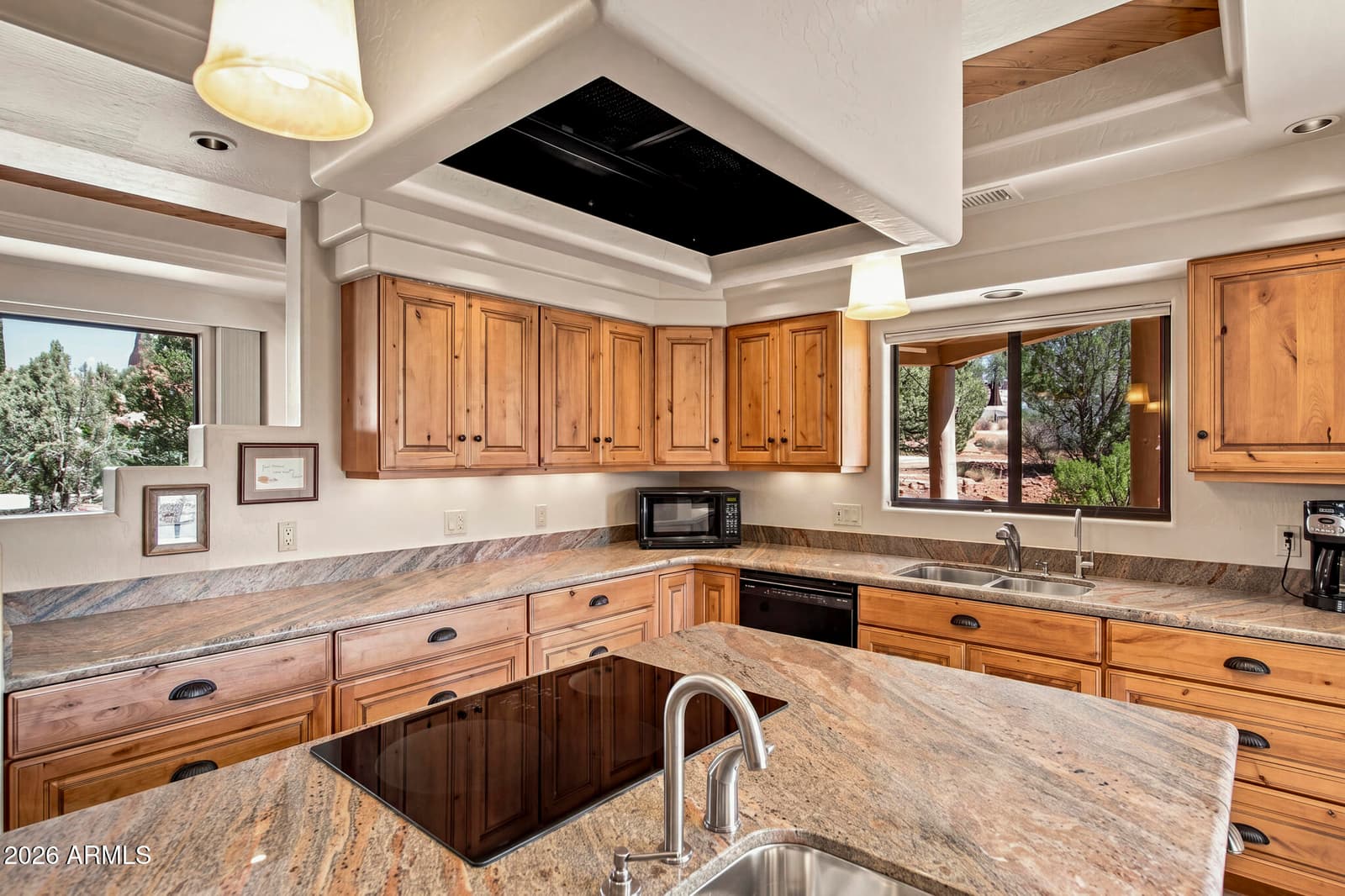 1010 Lee Mountain Road, Sedona, AZ 86351 — photo 14 of 60