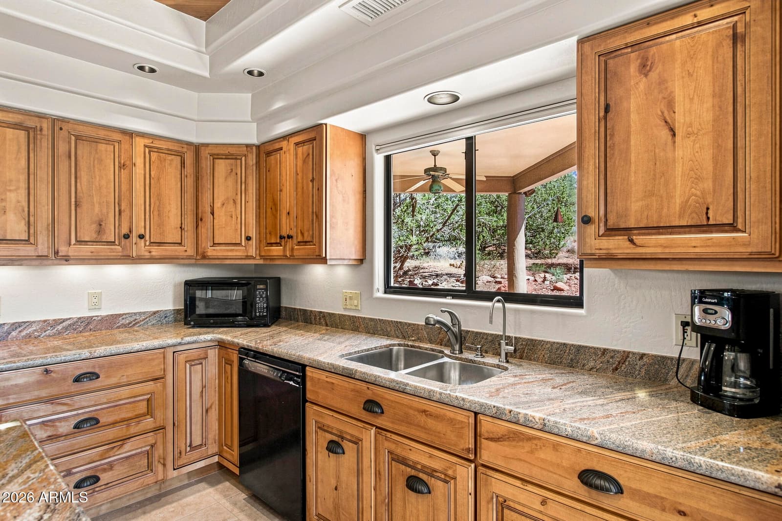 1010 Lee Mountain Road, Sedona, AZ 86351 — photo 13 of 60