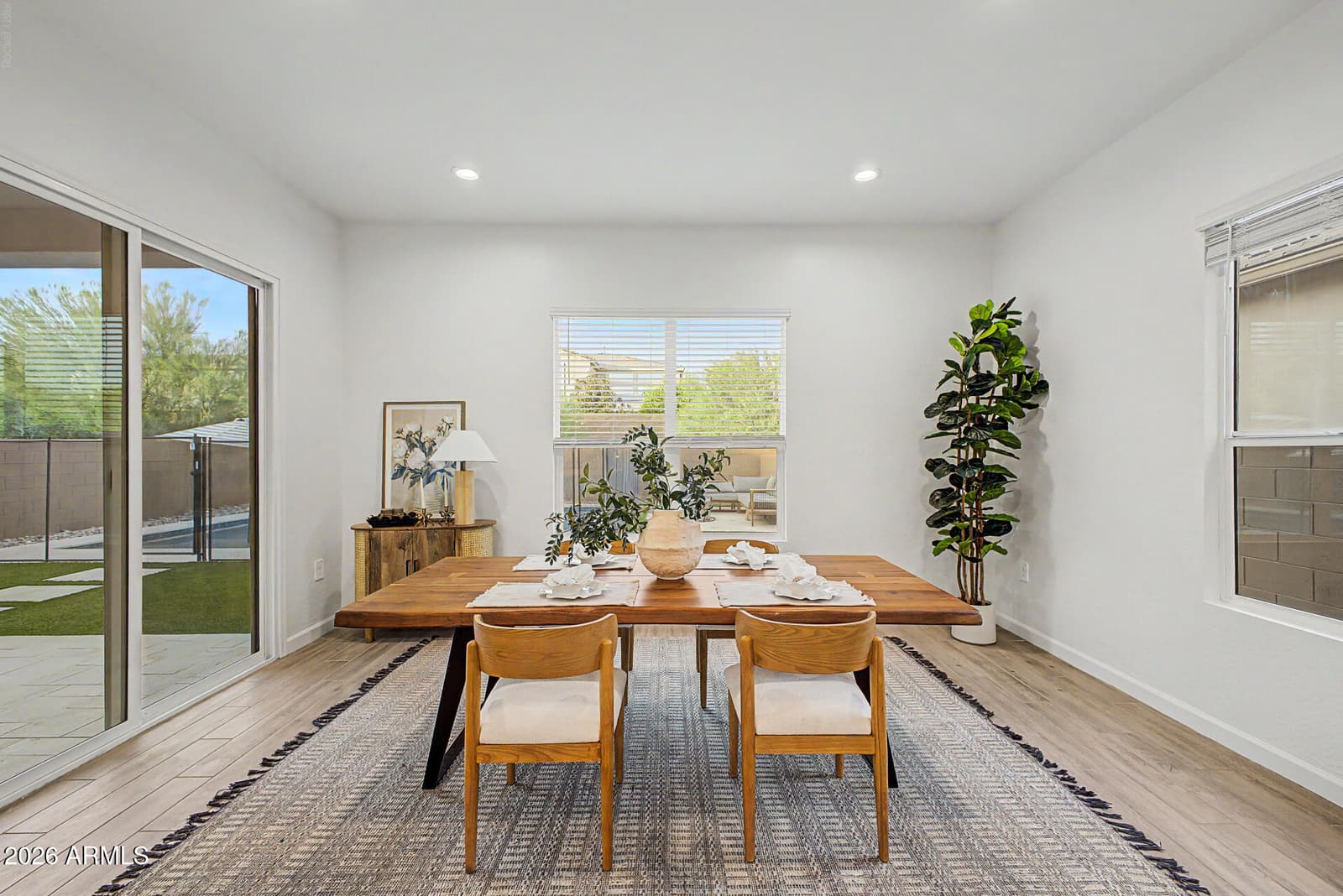 5956 E Sinclair Street, Phoenix, AZ 85054 — photo 10 of 60