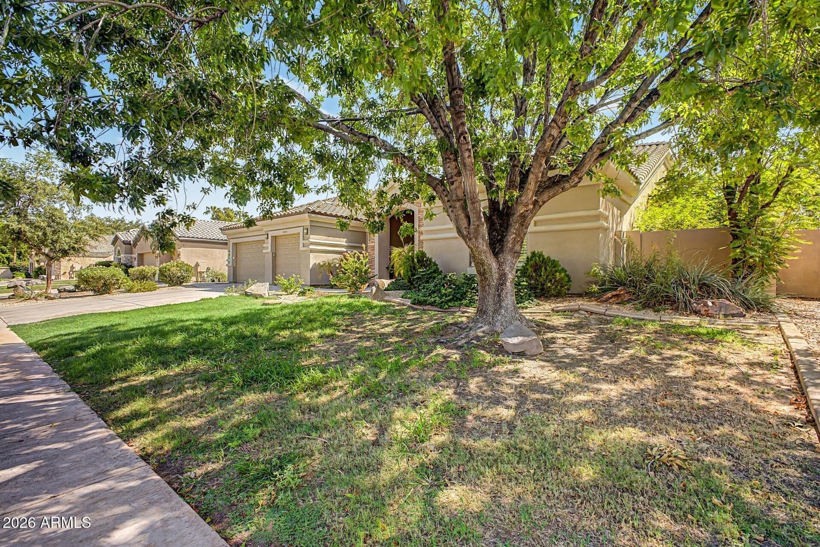 1095 N Jamaica Court, Gilbert, AZ 85234 — photo 5 of 67