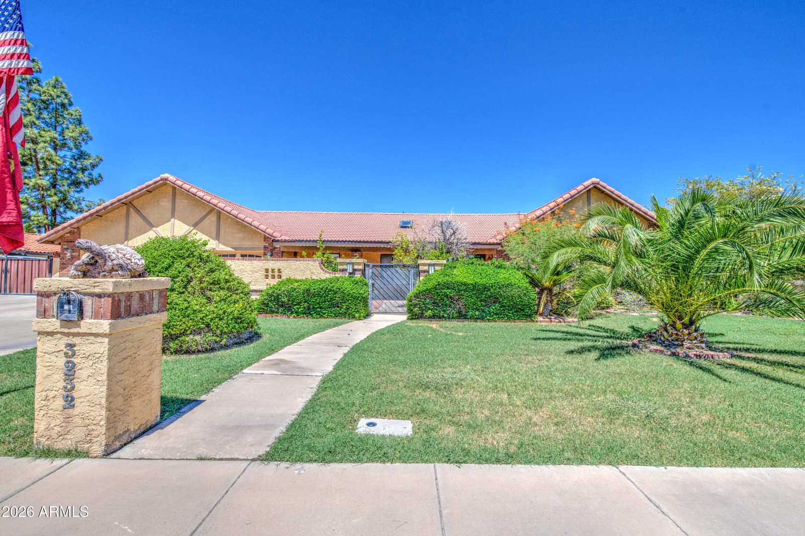 3232 E Ellis Street, Mesa, AZ 85213 — photo 2 of 107