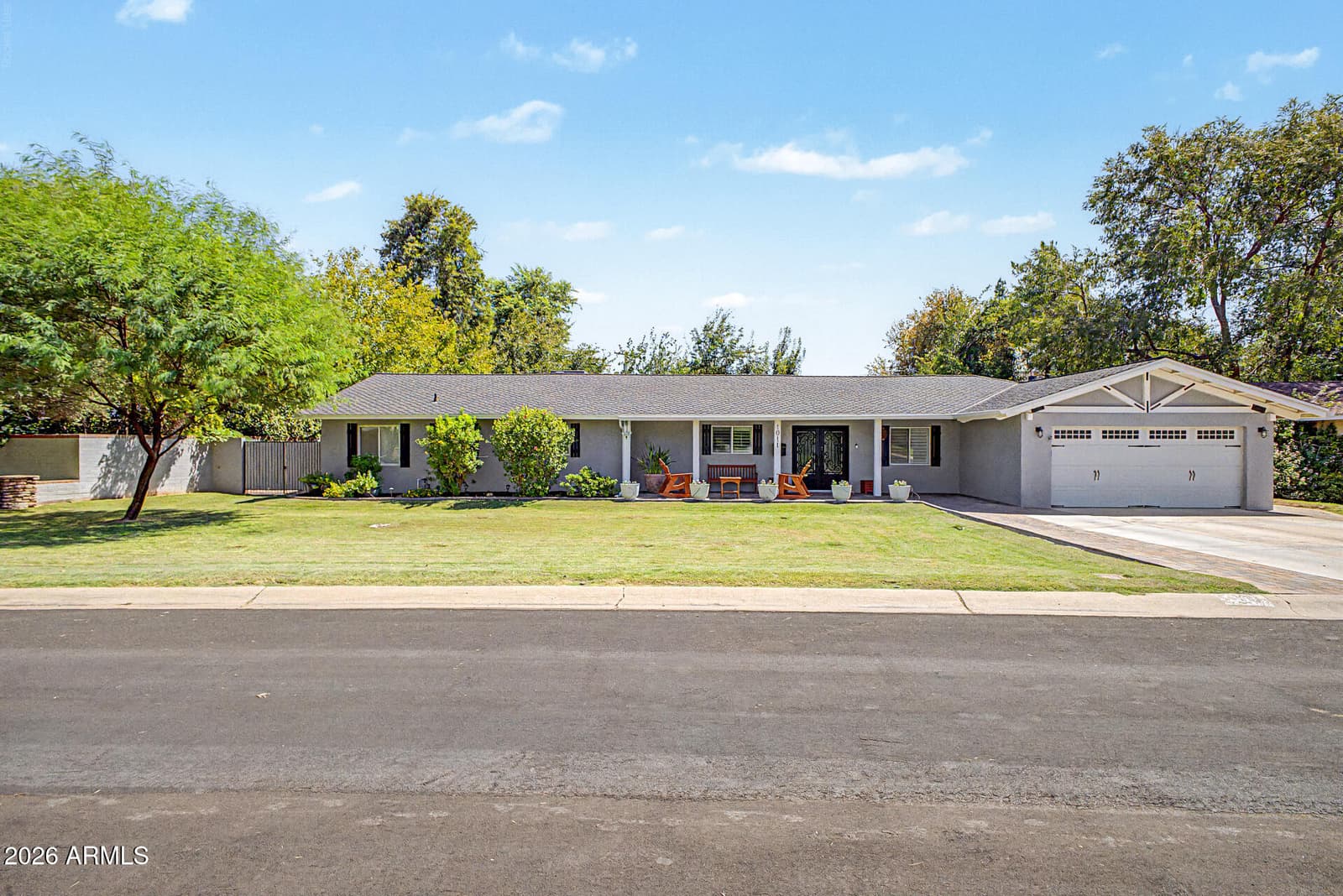 1011 W Palo Verde Drive, Phoenix, AZ 85013 — photo 1 of 39