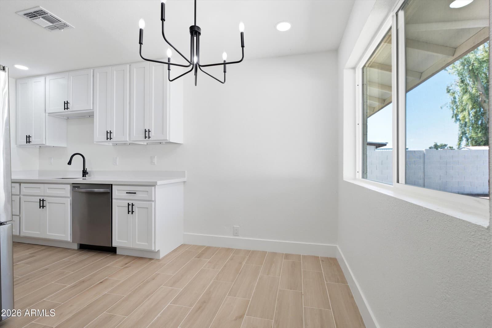 2436 E Jerome Avenue, Mesa, AZ 85204 — photo 10 of 24