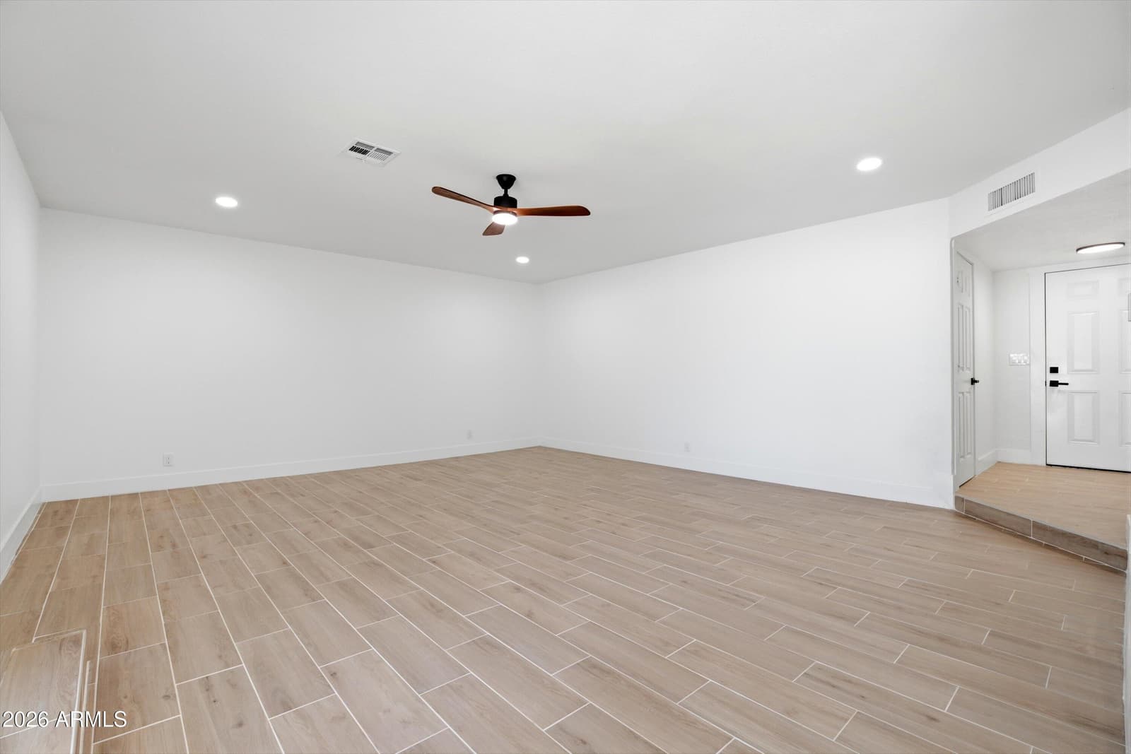 2436 E Jerome Avenue, Mesa, AZ 85204 — photo 7 of 24