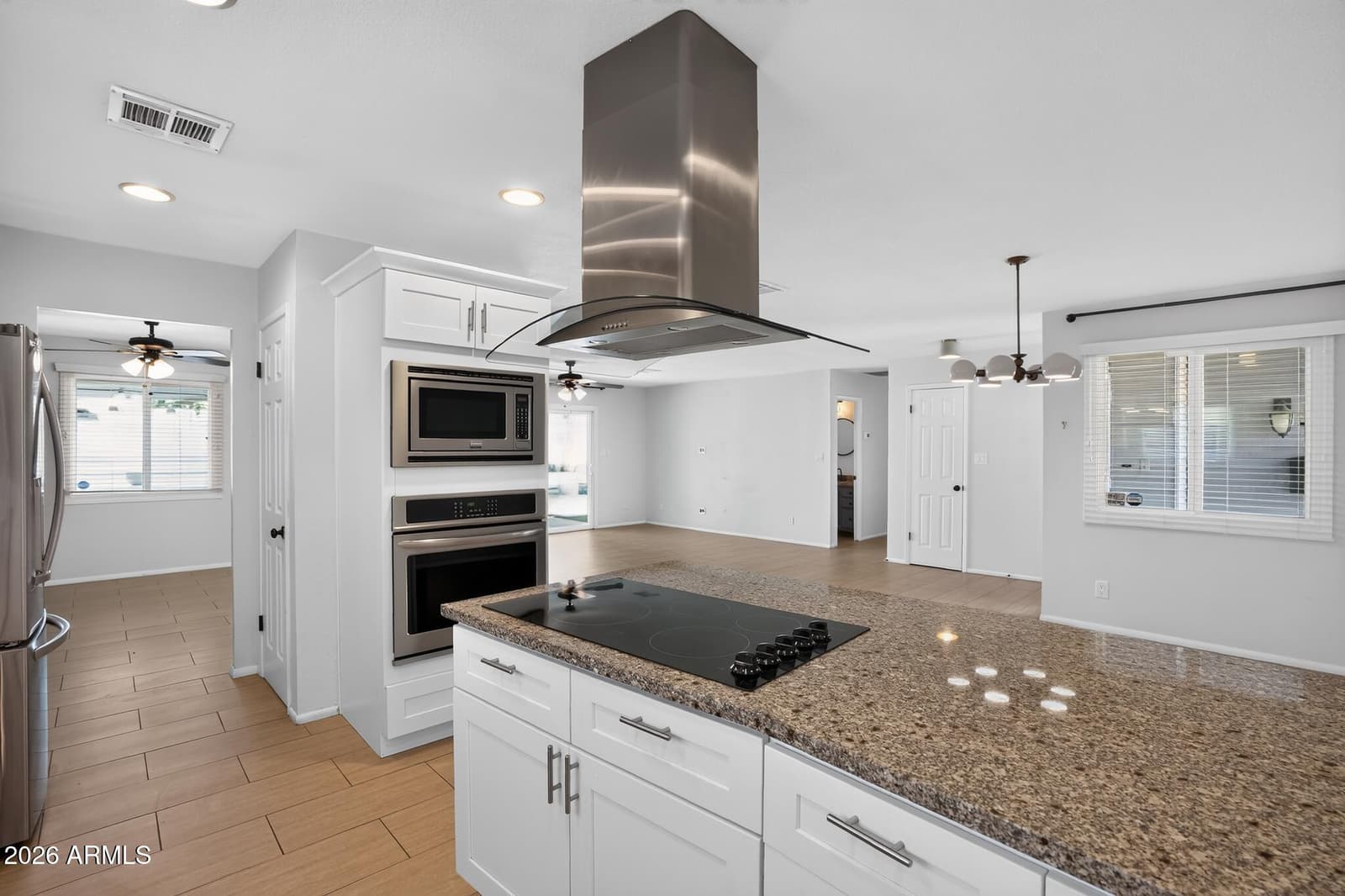 8449 E Jackrabbit Road, Scottsdale, AZ 85250 — photo 12 of 20