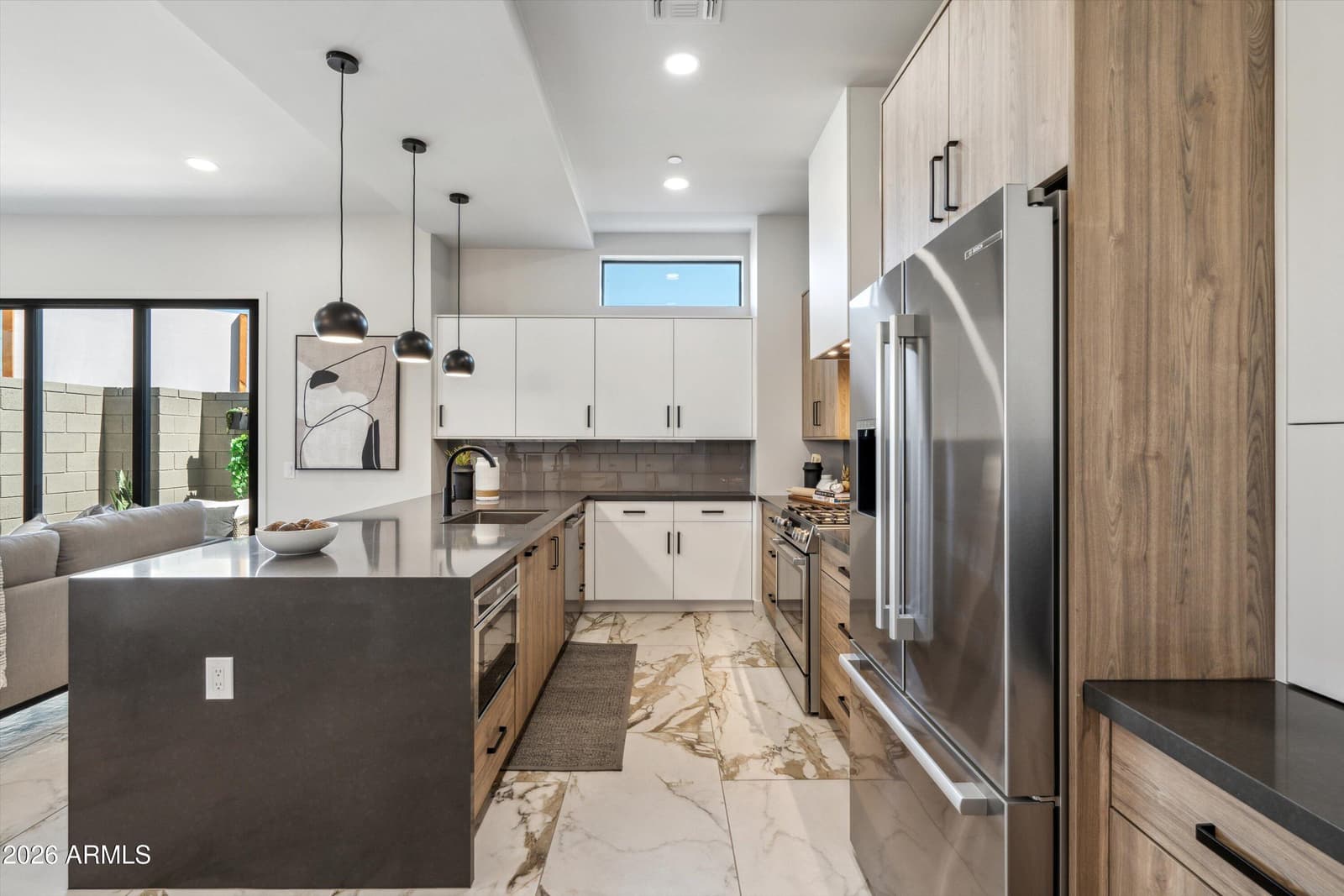 377 E Windsor Avenue 3, Phoenix, AZ 85004 — photo 4 of 24