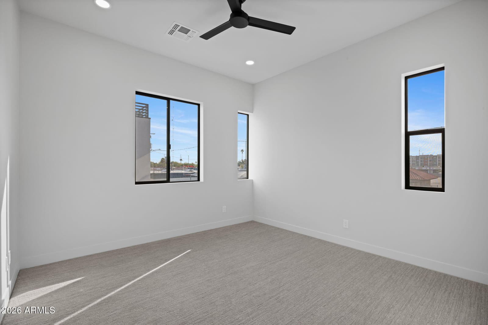 377 E Windsor Avenue 3, Phoenix, AZ 85004 — photo 16 of 24