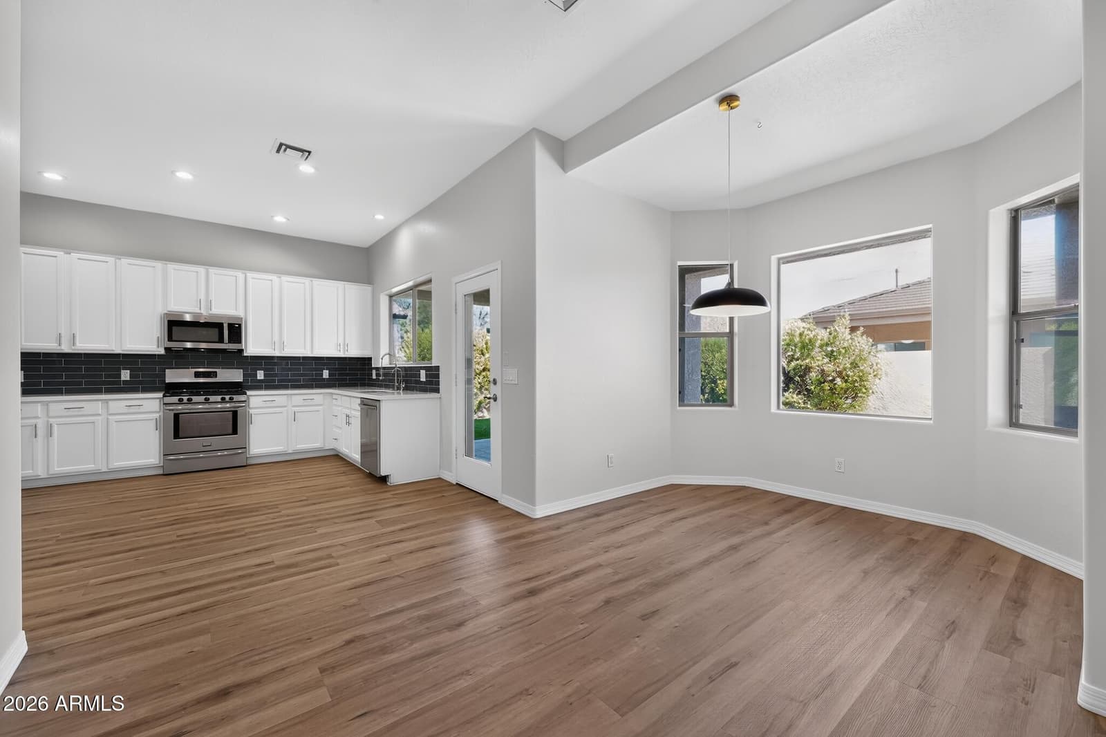 48 E Elgin Street, Gilbert, AZ 85295 — photo 9 of 22