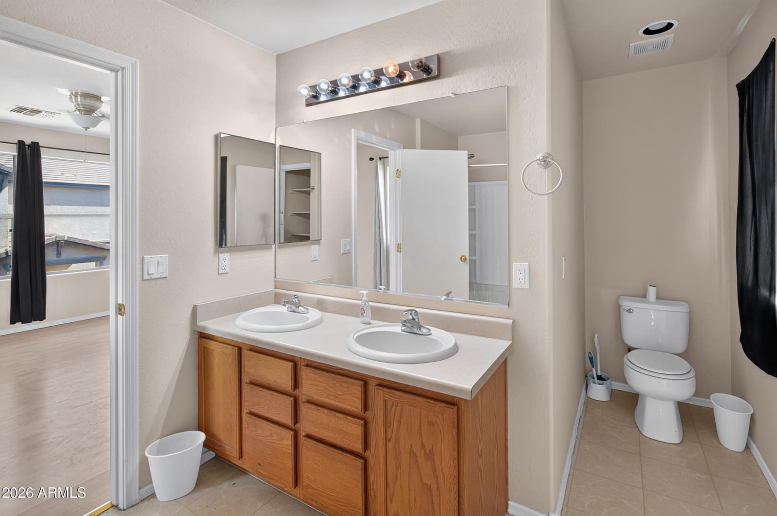 7950 W Willetta Street, Phoenix, AZ 85043 — photo 8 of 21