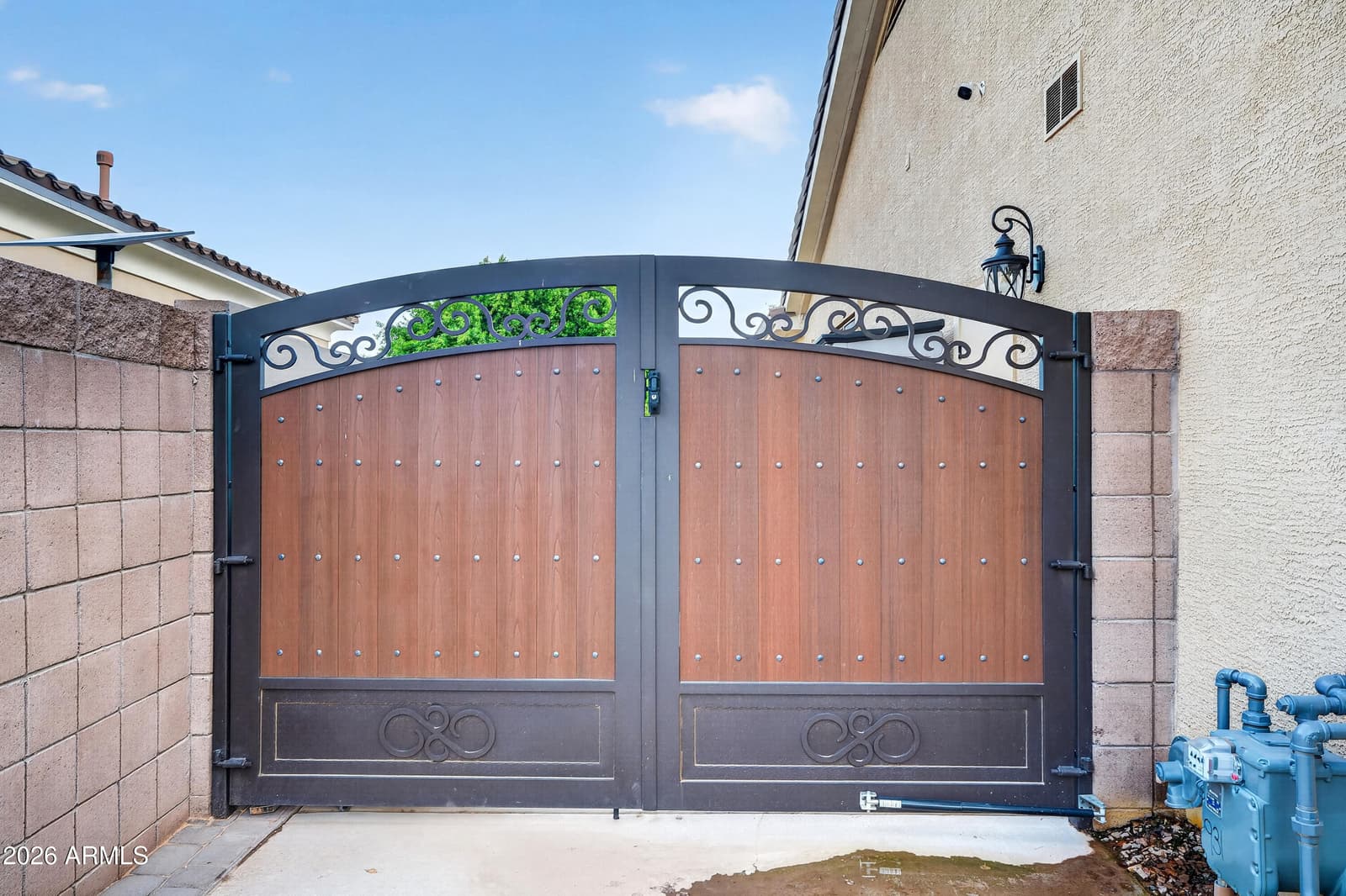 607 E Elgin Street, Gilbert, AZ 85295 — photo 9 of 125