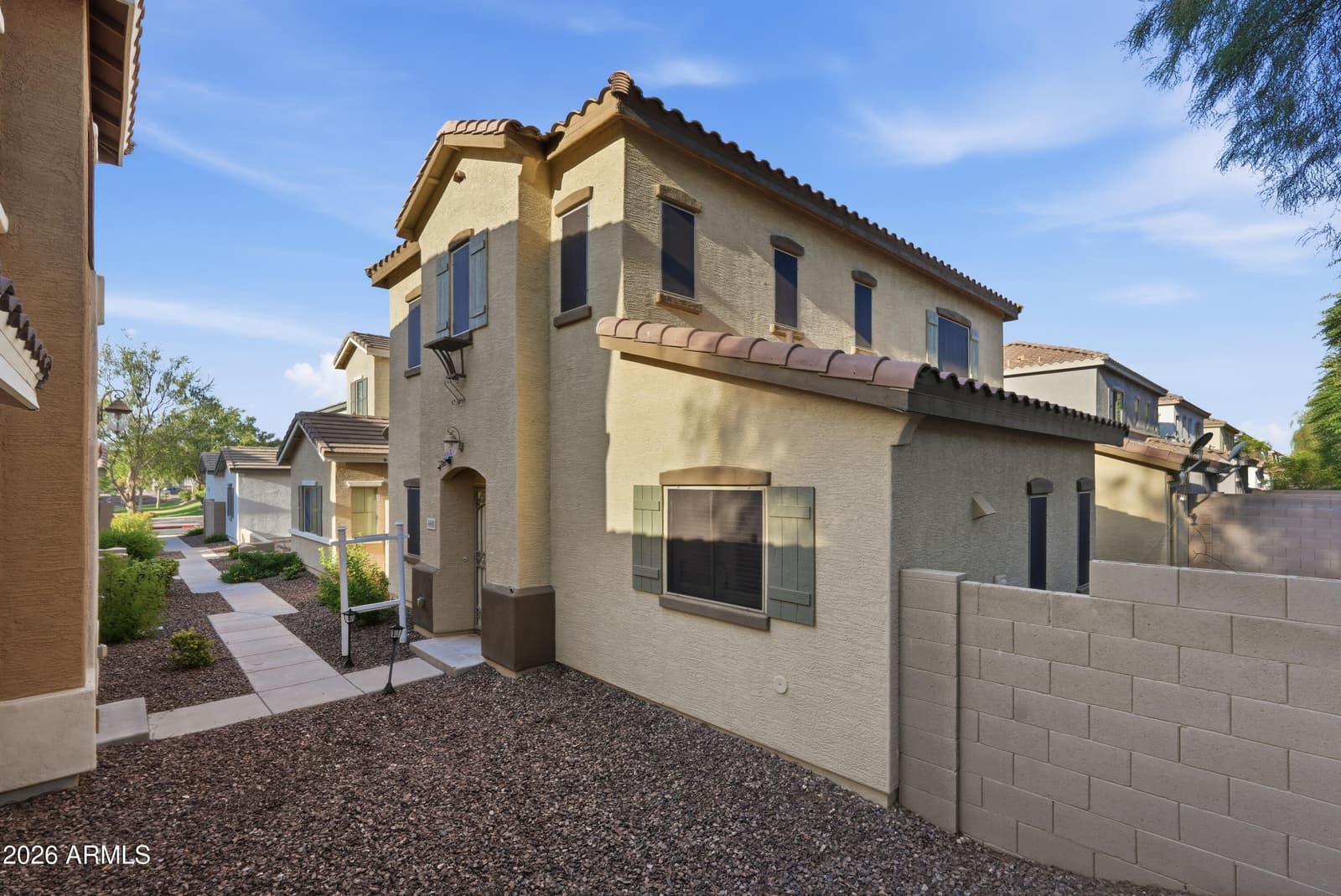4690 E Laurel Avenue, Gilbert, AZ 85234 — photo 8 of 51