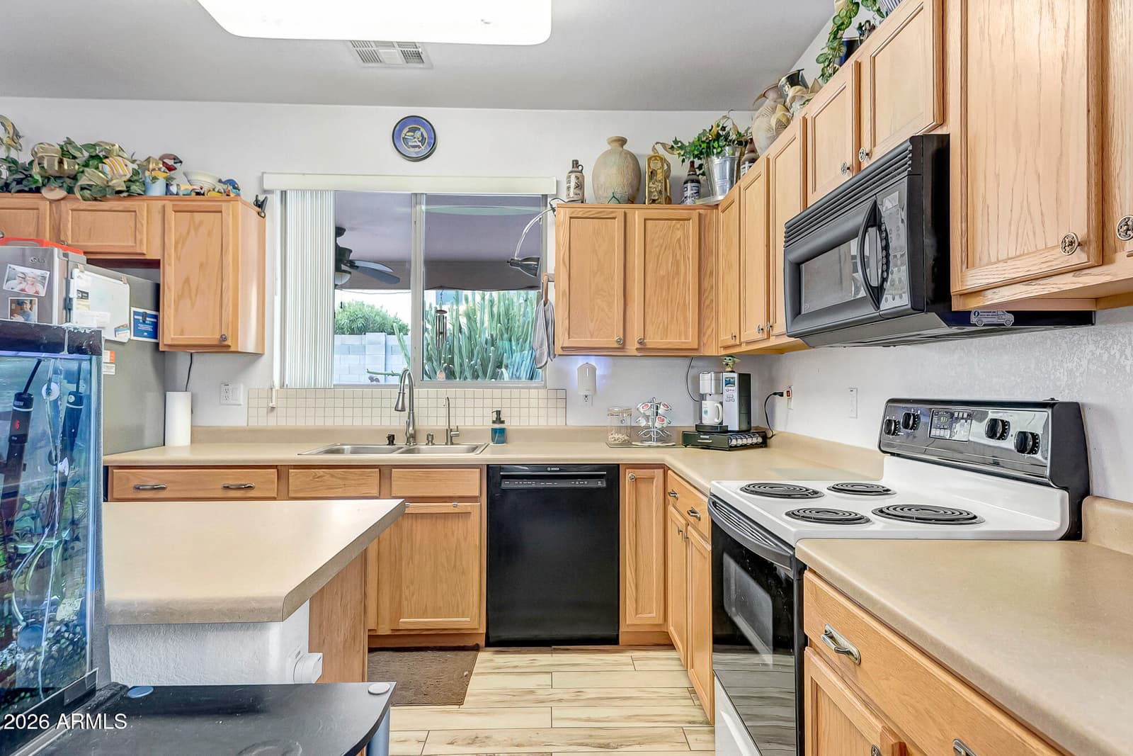 2945 W Goldmine Mountain Drive, San Tan Valley, AZ 85144 — photo 11 of 27