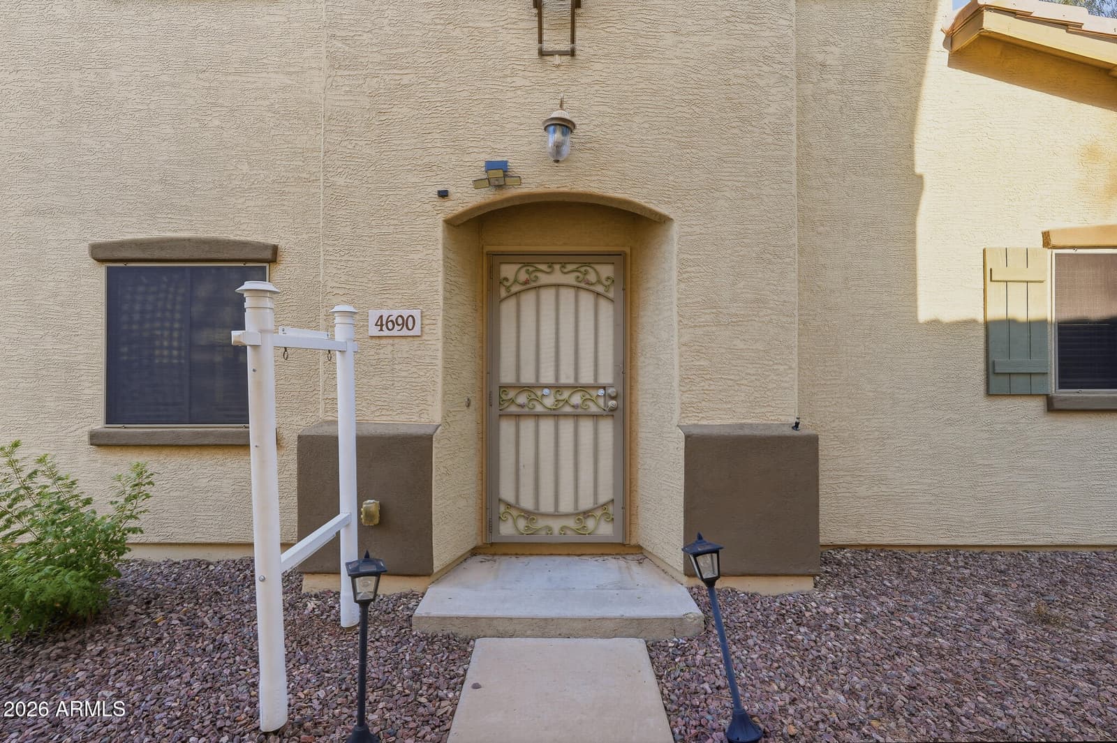 4690 E Laurel Avenue, Gilbert, AZ 85234 — photo 9 of 51