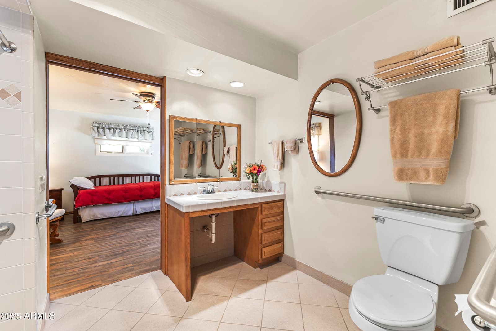 2047 W Cambridge Avenue, Phoenix, AZ 85009 — photo 24 of 54