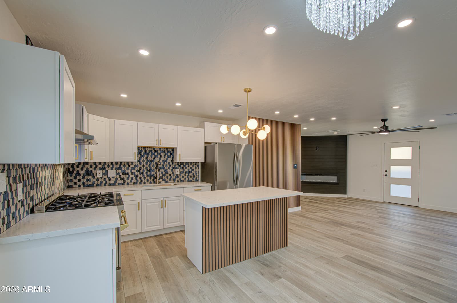 5613 N 63rd Drive, Glendale, AZ 85301 — photo 17 of 48