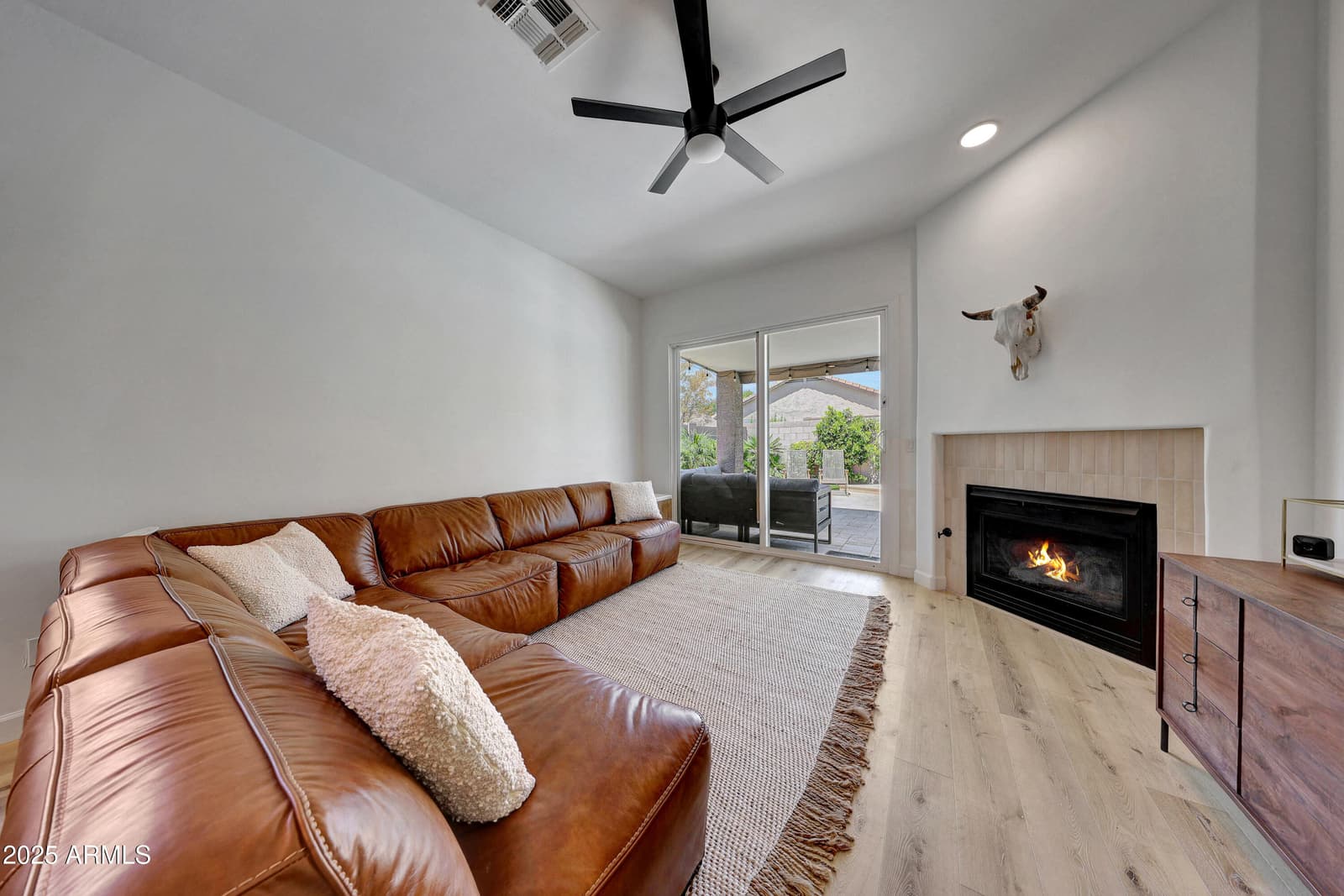 4628 E Paso Trail, Phoenix, AZ 85050 — photo 8 of 26