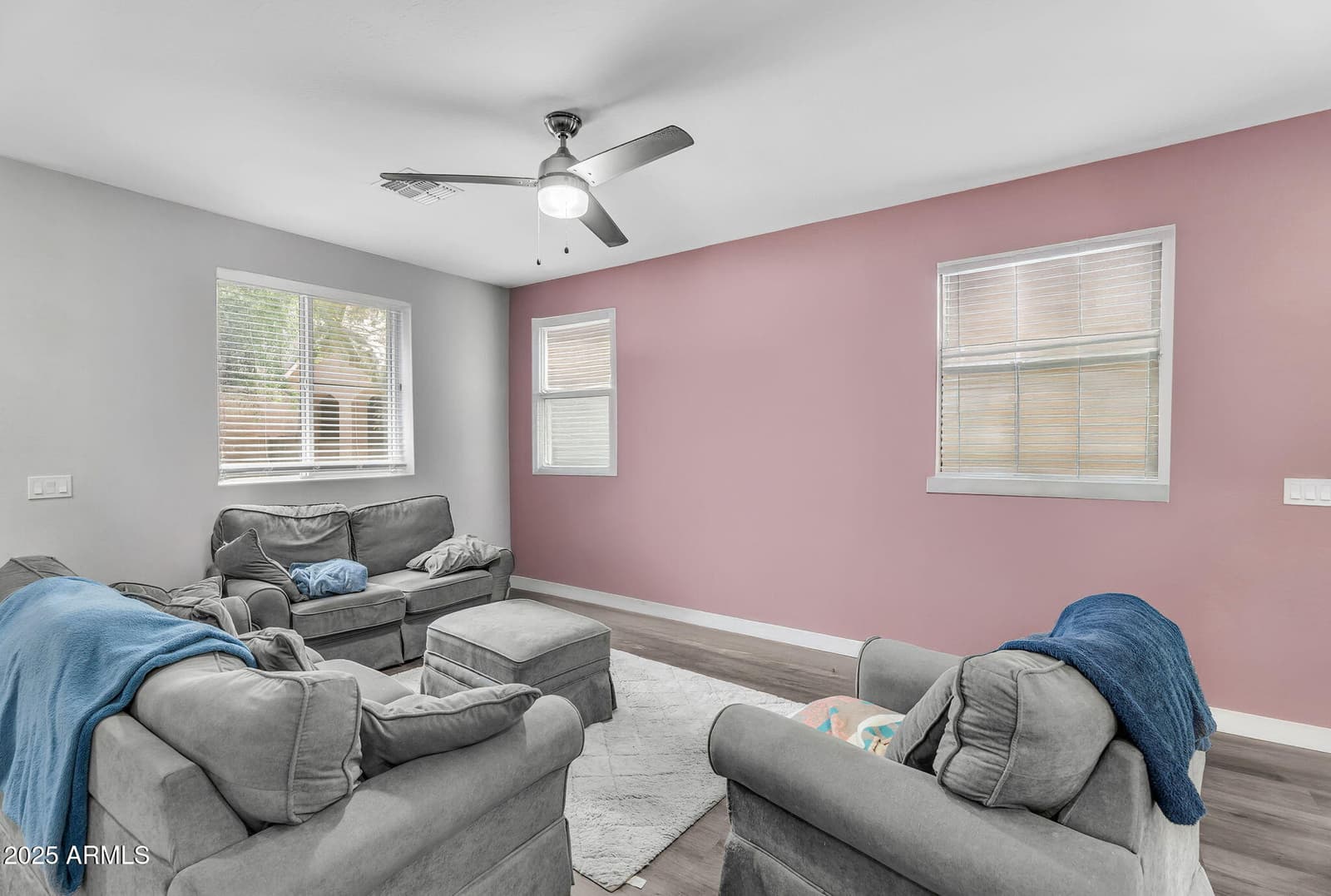 2366 N 73rd Lane, Phoenix, AZ 85035 — photo 4 of 43