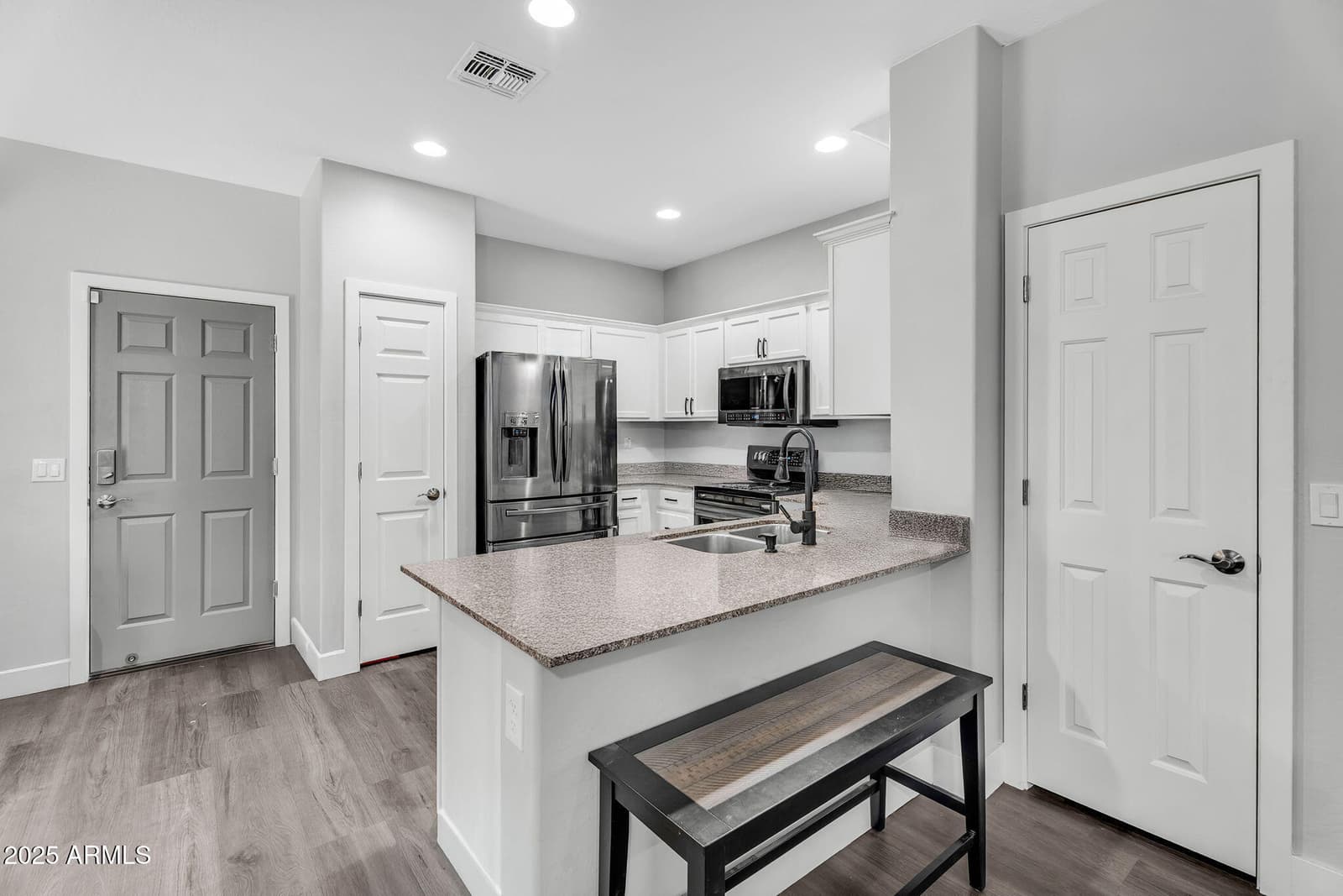 2366 N 73rd Lane, Phoenix, AZ 85035 — photo 8 of 43