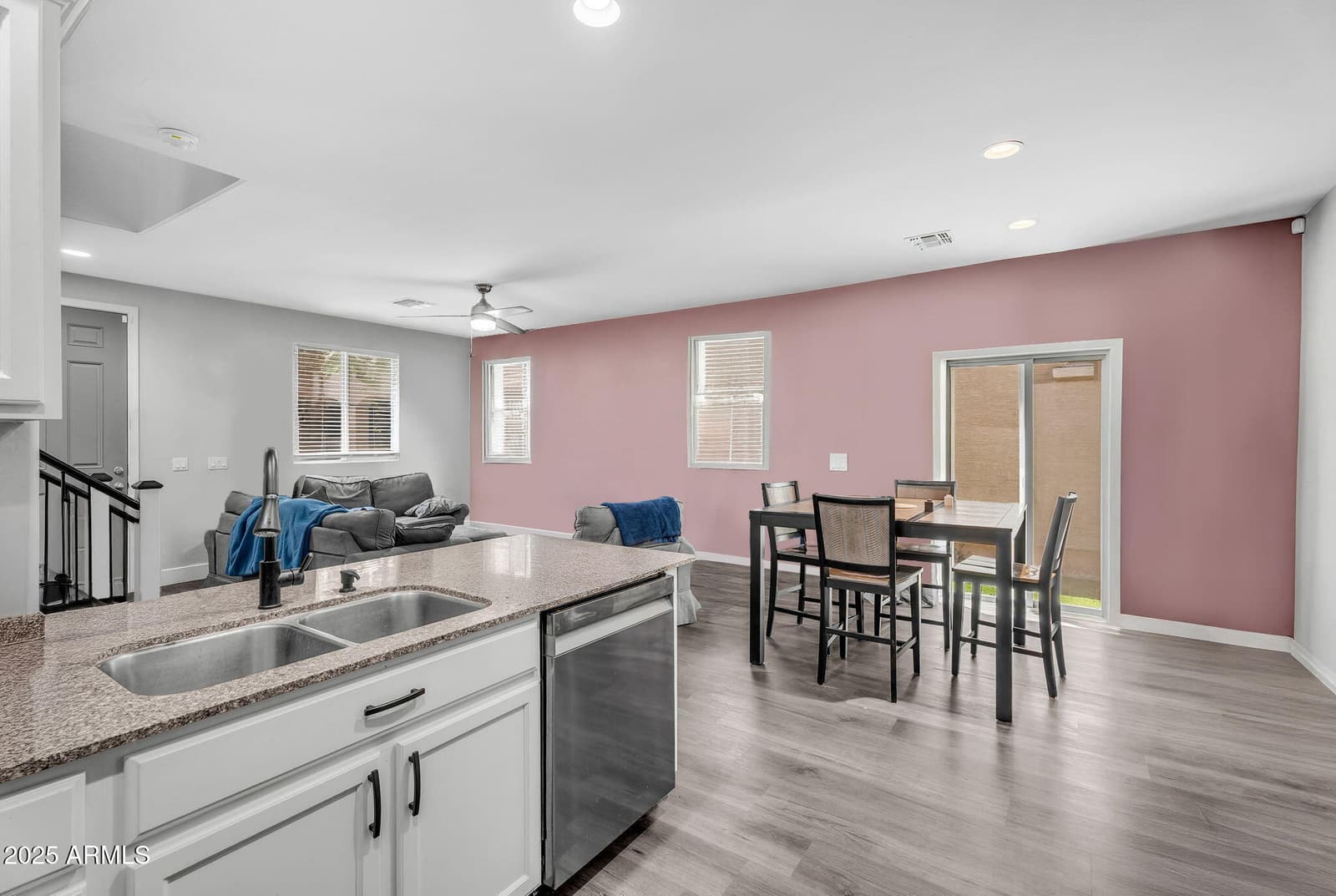 2366 N 73rd Lane, Phoenix, AZ 85035 — photo 11 of 43