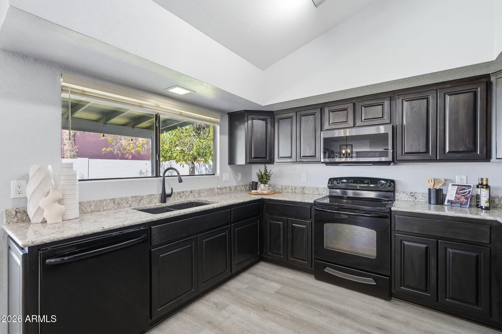 2336 N Roca, Mesa, AZ 85213 — photo 15 of 51