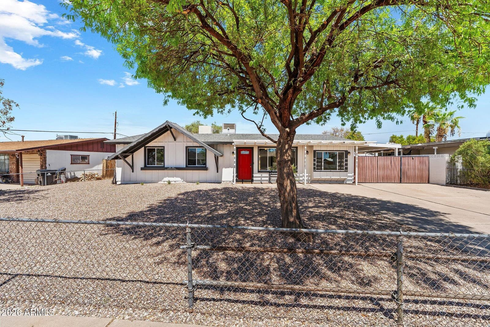 2240 W Paradise Drive, Phoenix, AZ 85029 — photo 2 of 41