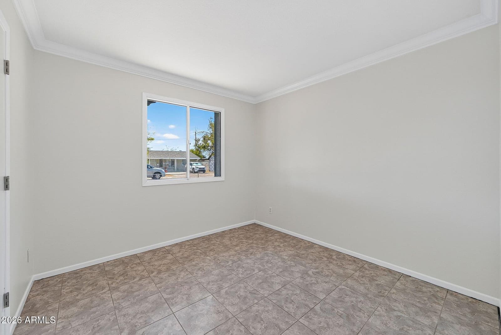 2240 W Paradise Drive, Phoenix, AZ 85029 — photo 14 of 41