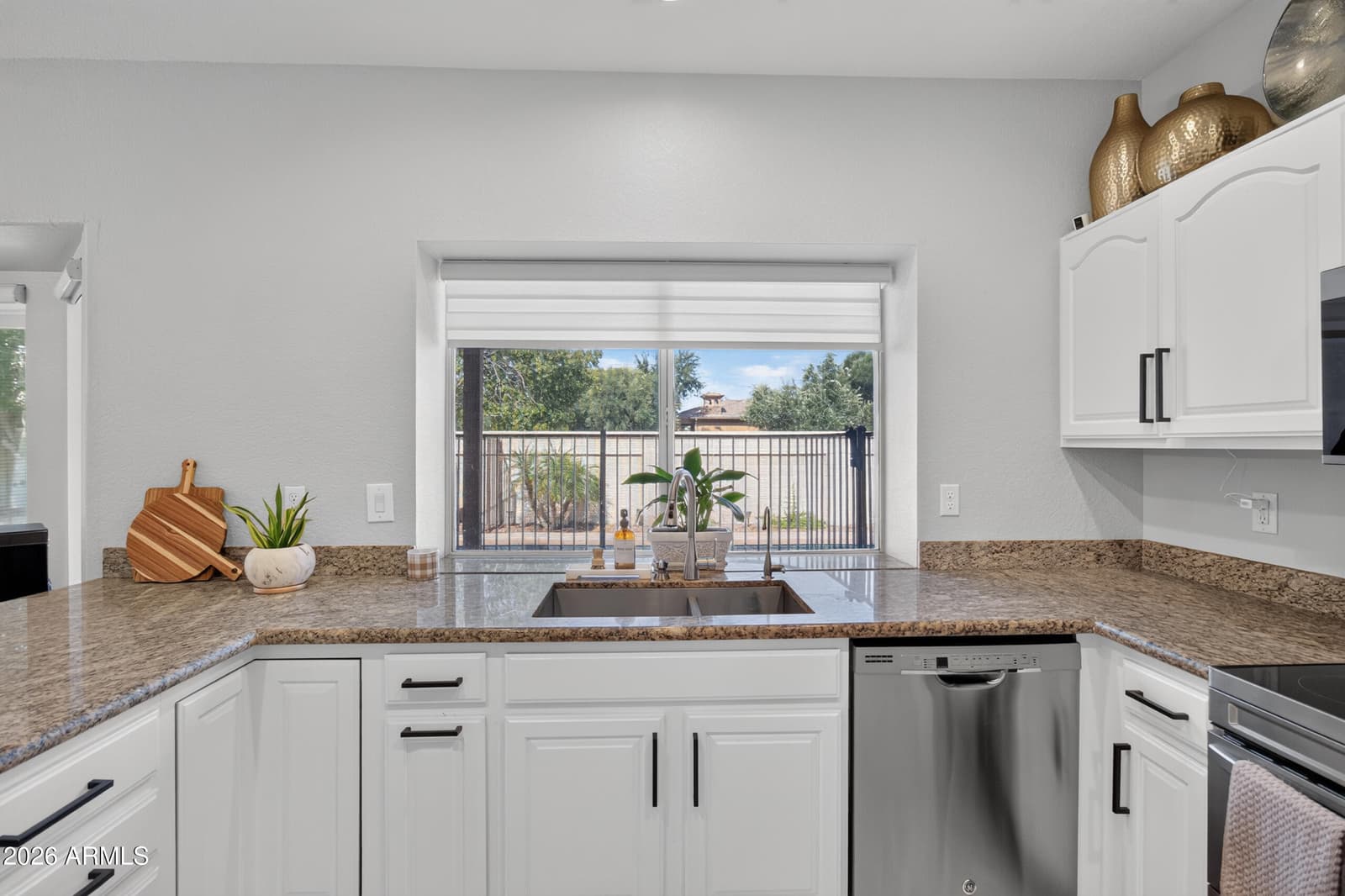 1080 N Aspen Drive, Chandler, AZ 85226 — photo 12 of 61