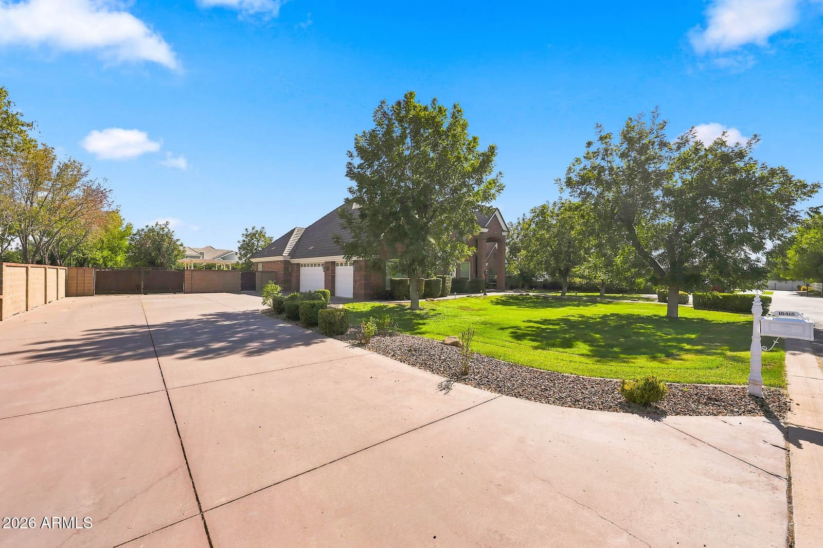 15415 E Pickett Court, Gilbert, AZ 85298 — photo 11 of 125