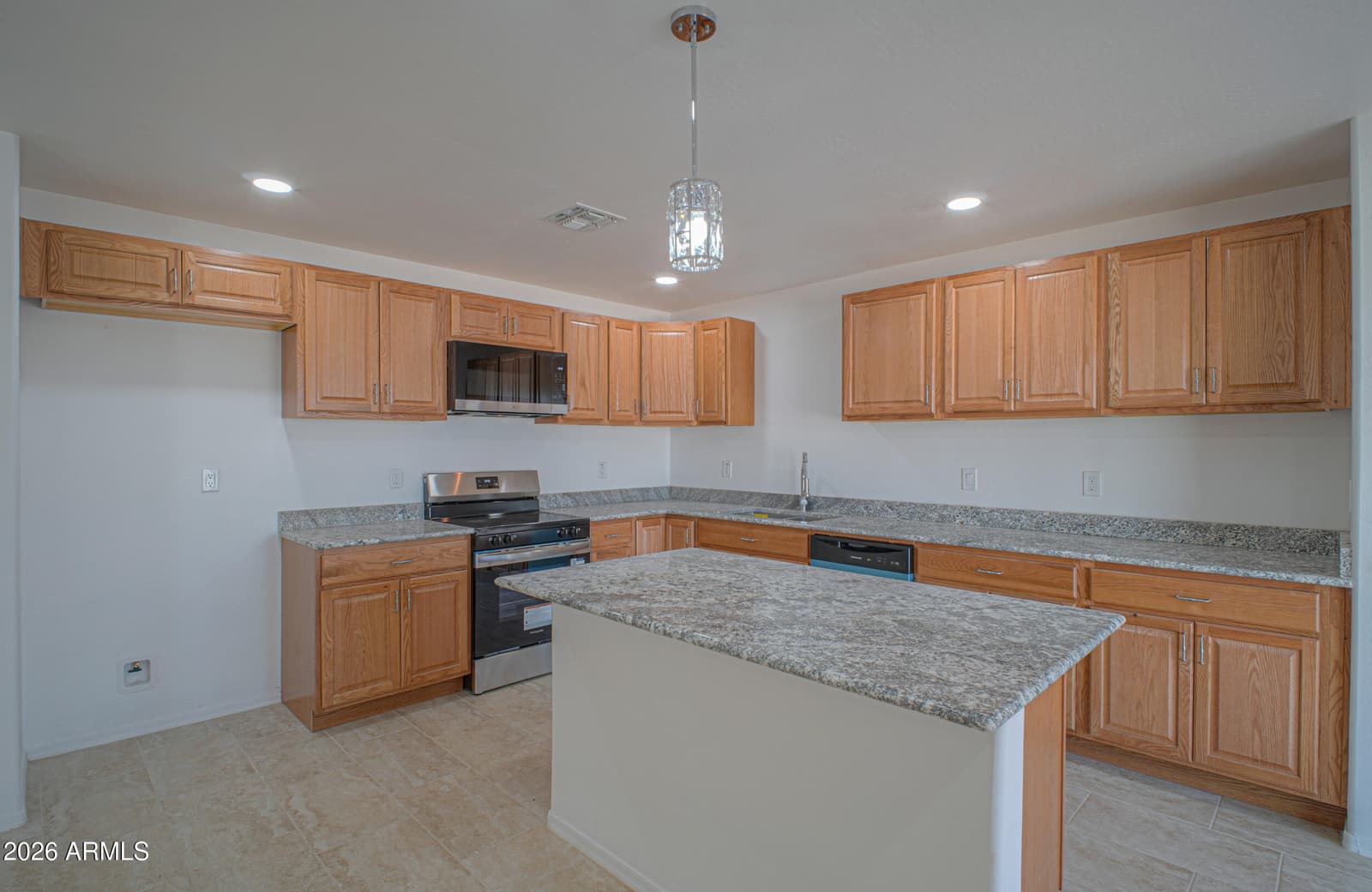 3840 N Garces Circle, Eloy, AZ 85131 — photo 8 of 57