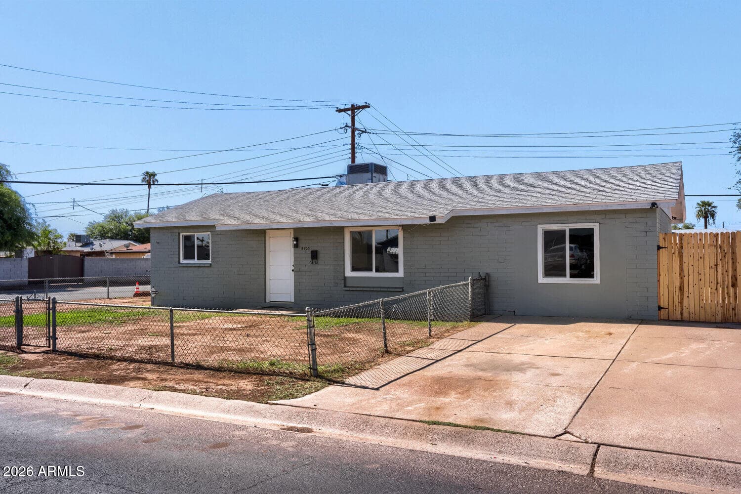 5703 W Sells Drive, Phoenix, AZ 85031 — photo 2 of 23