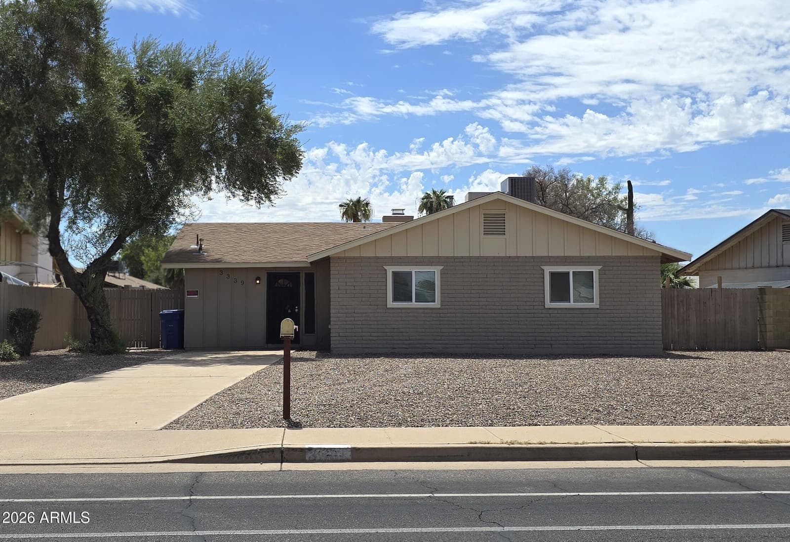 3339 W Cholla Street, Phoenix, AZ 85029 — photo 1 of 20