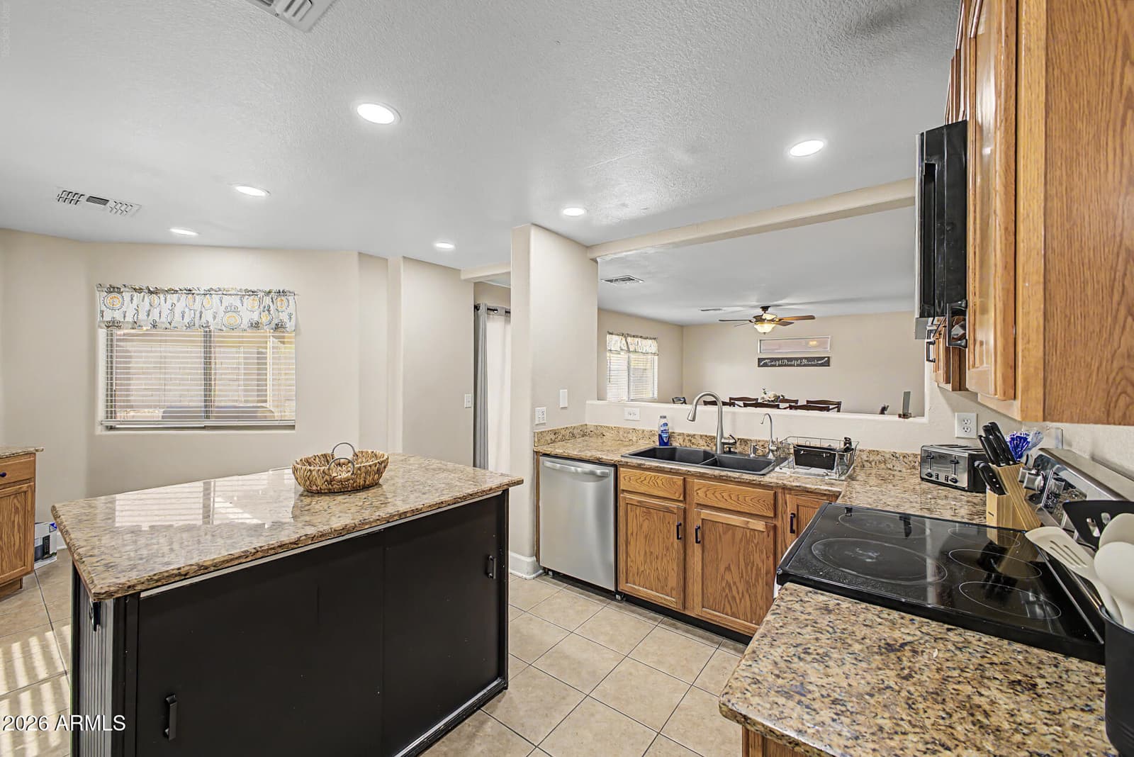 1456 E Avenida Fresca, Casa Grande, AZ 85122 — photo 11 of 32