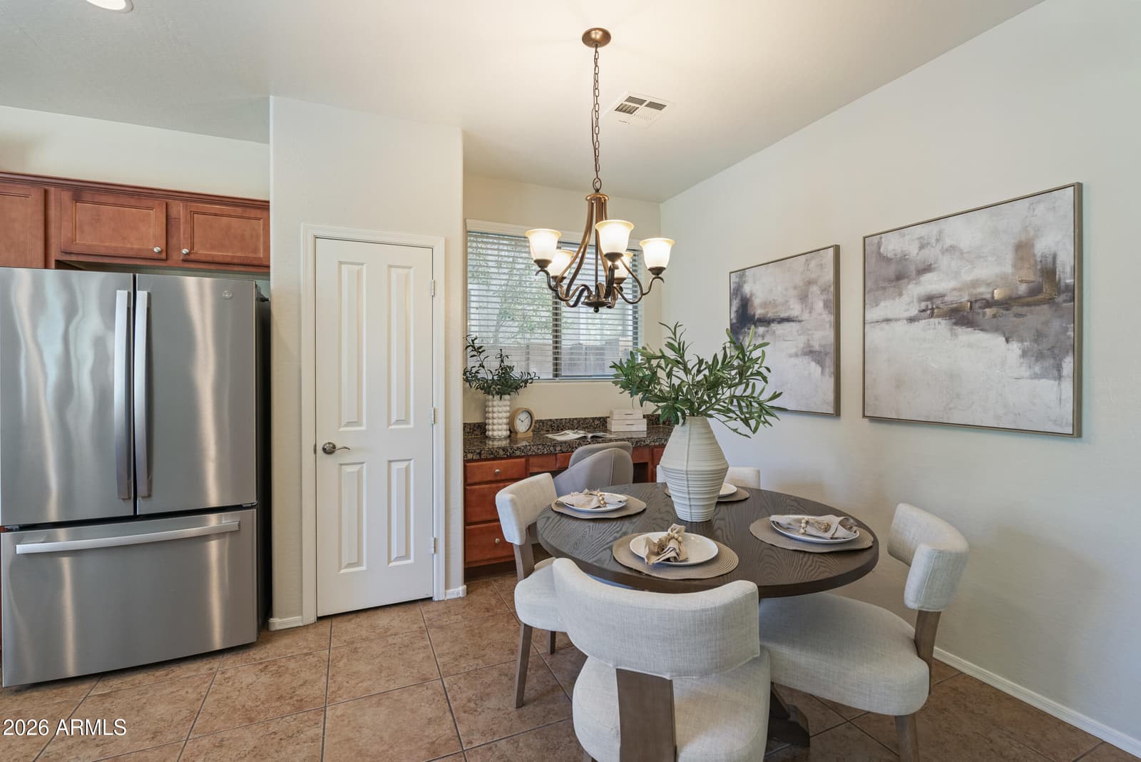 2989 S Fisher Lane, Gilbert, AZ 85295 — photo 8 of 22