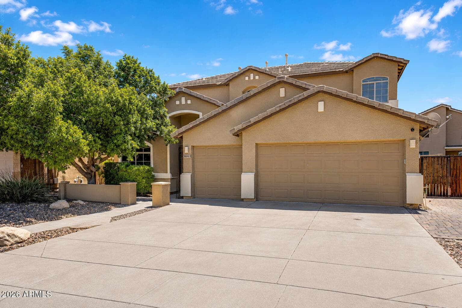 26053 N 68th Drive, Peoria, AZ 85383 — photo 1 of 30