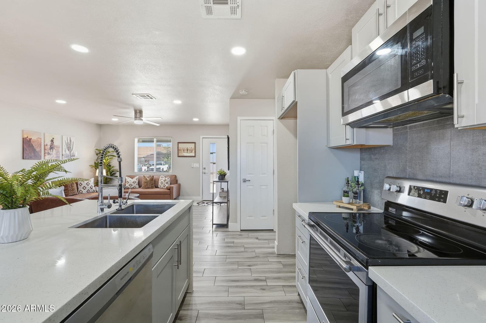 9844 E Butte Street, Mesa, AZ 85207 — photo 11 of 34