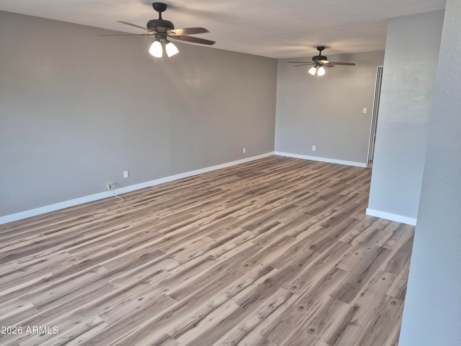 560 N Hobson Plaza, Mesa, AZ 85203 — photo 5 of 43