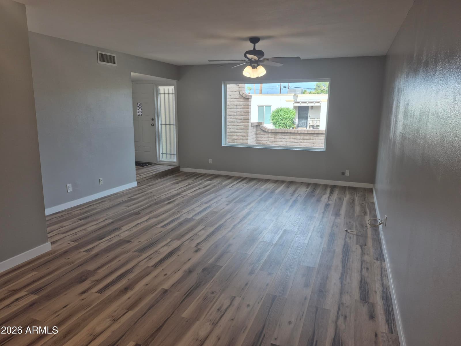 560 N Hobson Plaza, Mesa, AZ 85203 — photo 6 of 43