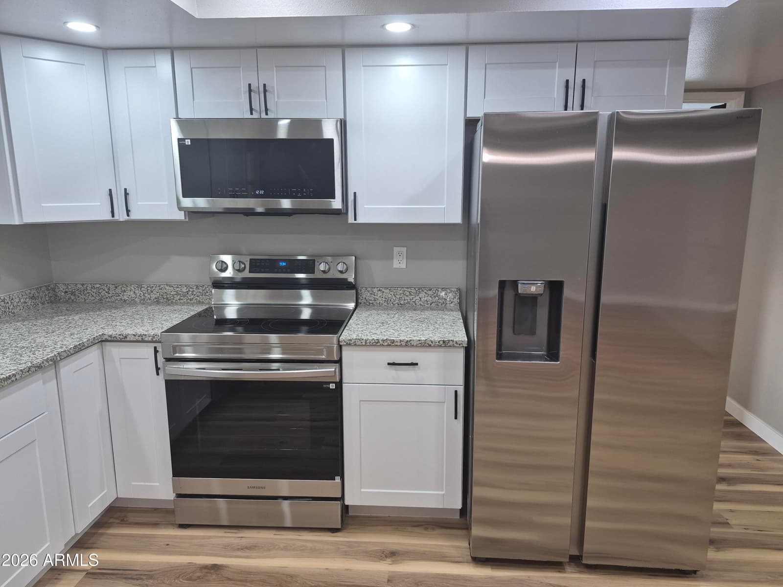 560 N Hobson Plaza, Mesa, AZ 85203 — photo 12 of 43