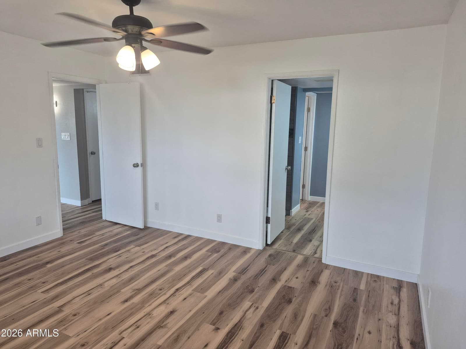 560 N Hobson Plaza, Mesa, AZ 85203 — photo 17 of 43