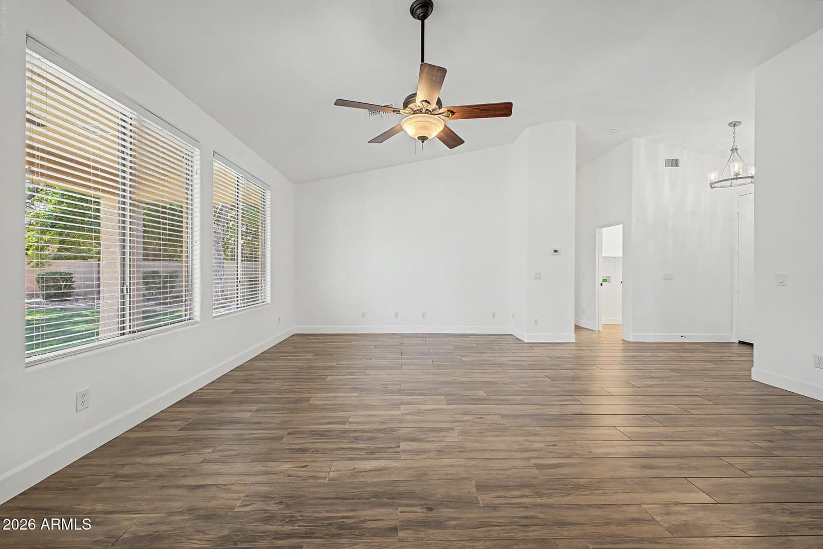 11217 N 157th Avenue, Surprise, AZ 85379 — photo 5 of 36
