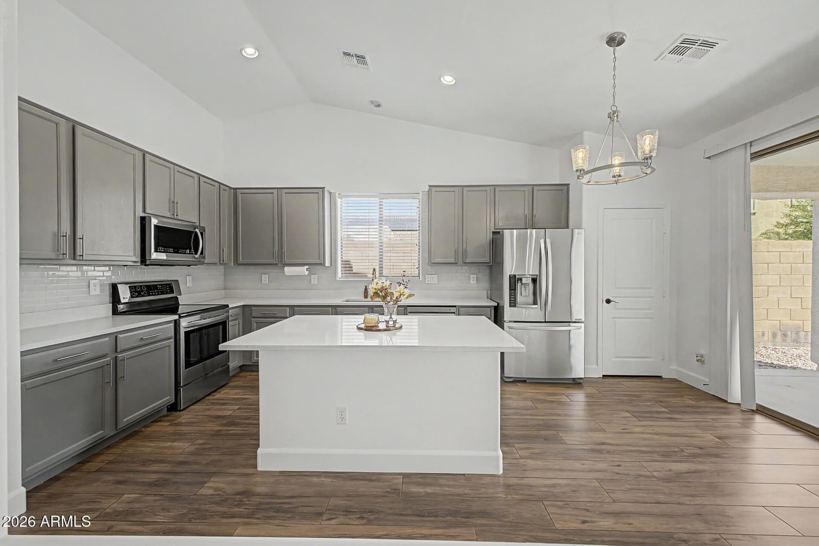 11217 N 157th Avenue, Surprise, AZ 85379 — photo 9 of 36