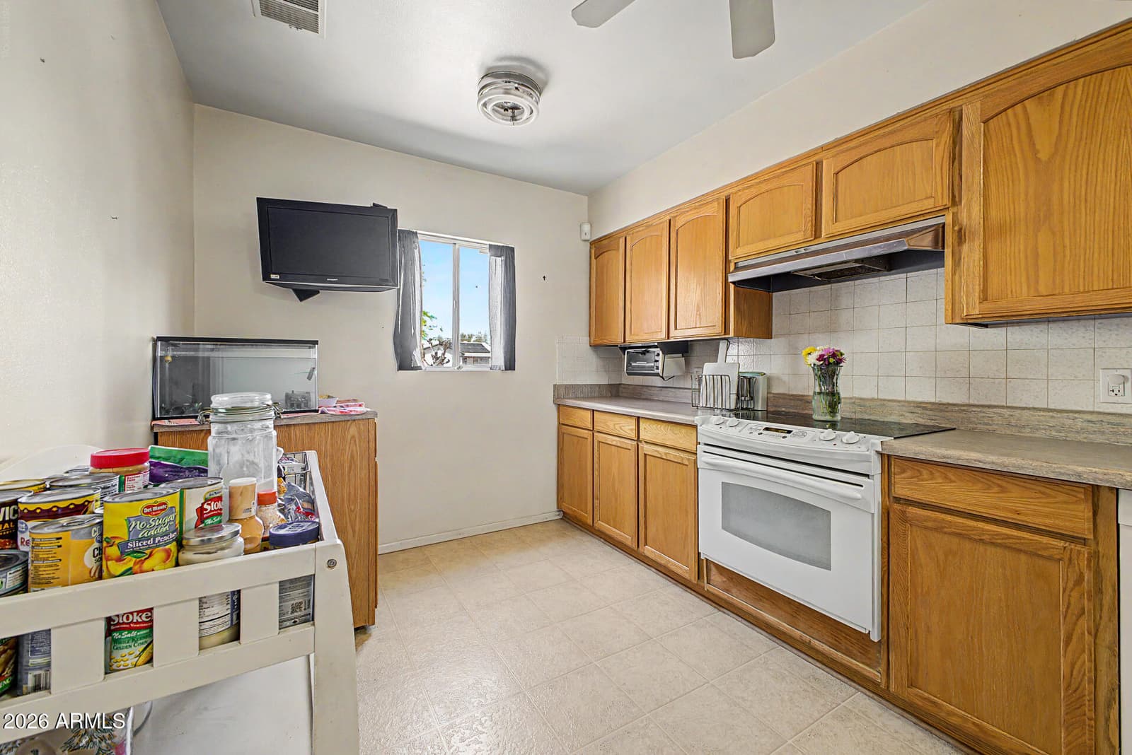 381 W Pima Avenue, Coolidge, AZ 85128 — photo 10 of 31