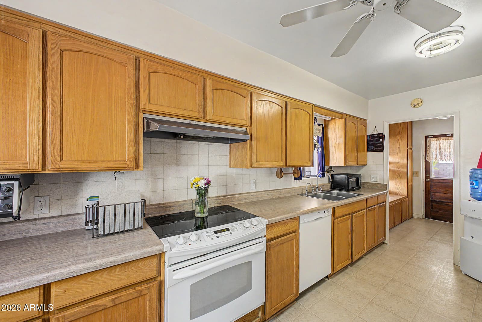 381 W Pima Avenue, Coolidge, AZ 85128 — photo 11 of 31