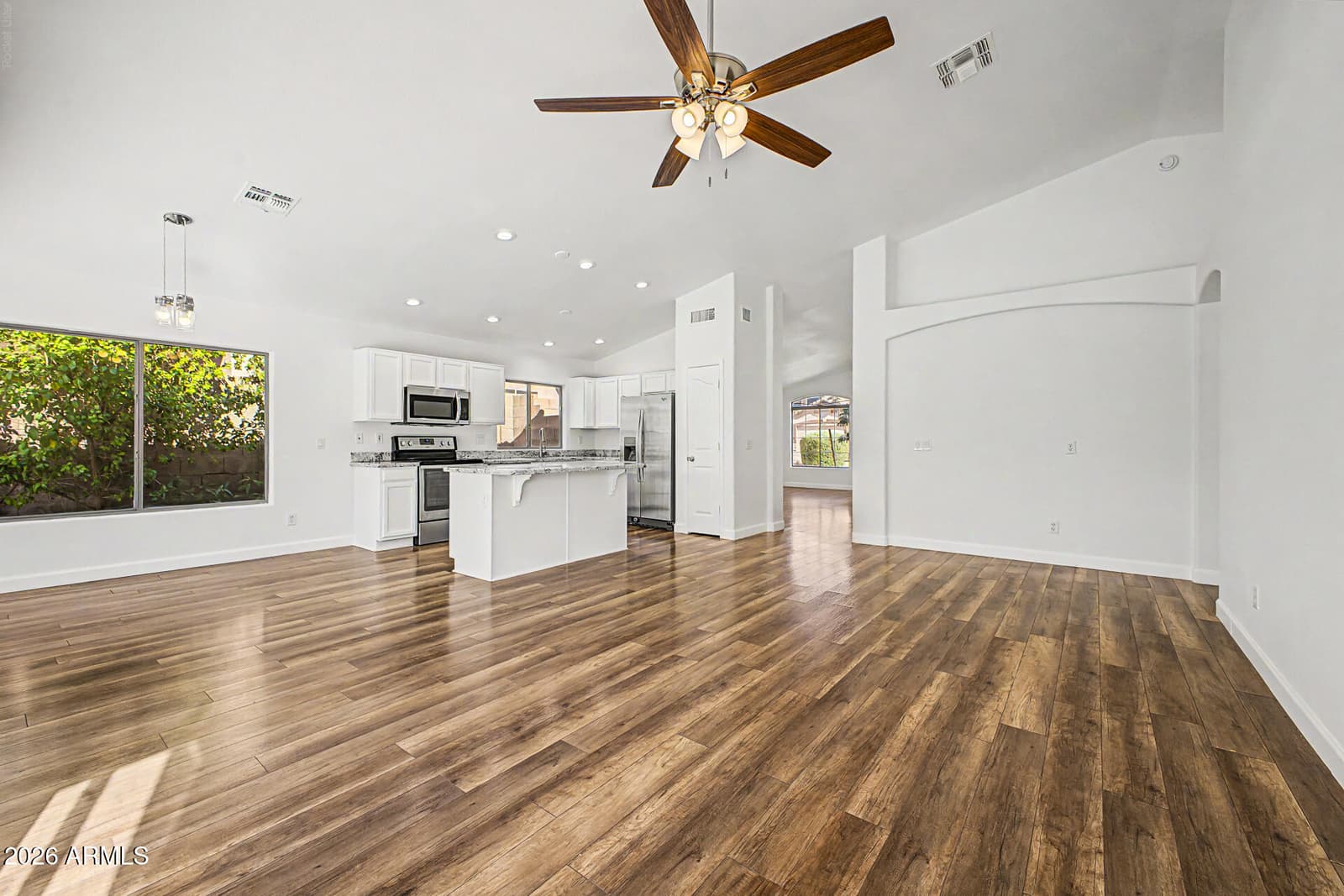 6422 W Lariat Lane, Phoenix, AZ 85083 — photo 12 of 36